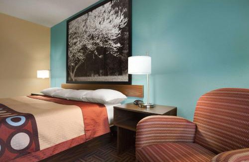 Marion Hotel | Super 8 by Wyndham Marion