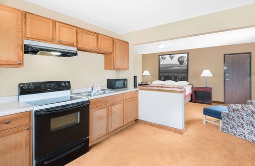 Marshalltown Hotel | Super 8 by Wyndham Marshalltown