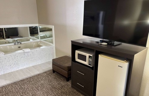 Marshall Hotel | Super 8 by Wyndham Marshall