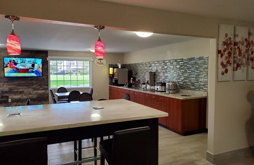 Marysville Hotel | Super 8 by Wyndham Marysville