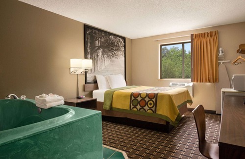 Mayfield Hotel | Super 8 by Wyndham Mayfield