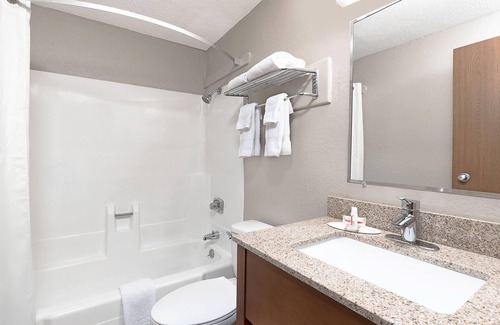 Miles City Hotel | Super 8 by Wyndham Miles City