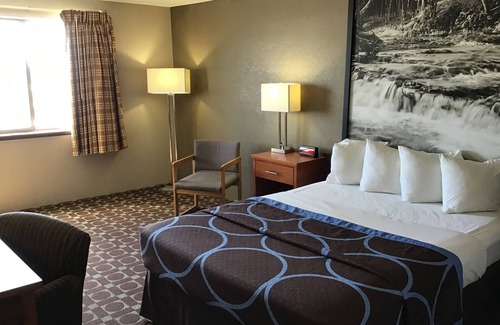Miles City Hotel | Super 8 by Wyndham Miles City