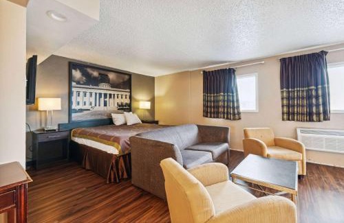 Millbury Hotel | Super 8 by Wyndham Millbury/Toledo