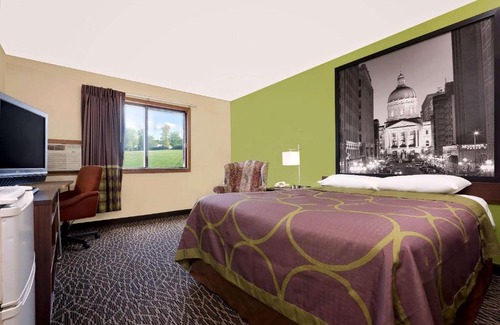 Muncie Hotel | Super 8 by Wyndham Muncie/Ball St. College Area