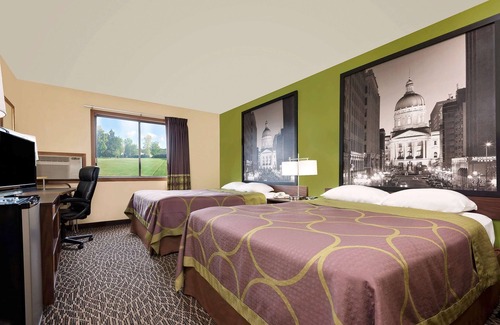 Muncie Hotel | Super 8 by Wyndham Muncie/Ball St. College Area
