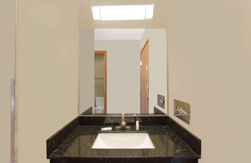 Normal Hotel | Super 8 by Wyndham Normal Bloomington