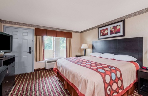 Westbrook Center Hotel | Super 8 by Wyndham Old Saybrook