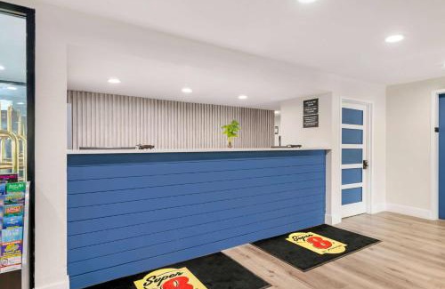 Orlando Hotel | Super 8 by Wyndham Orlando Near Florida Mall