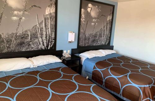 Alhambra Hotel | Super 8 by Wyndham Phoenix West
