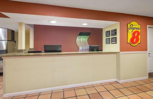 Portales Hotel | Super 8 by Wyndham Portales