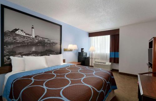 Nasons Corner Hotel | Super 8 by Wyndham Portland/Westbrook Area