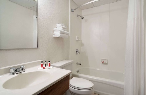 Westbrook Hotel | Super 8 by Wyndham Portland ME