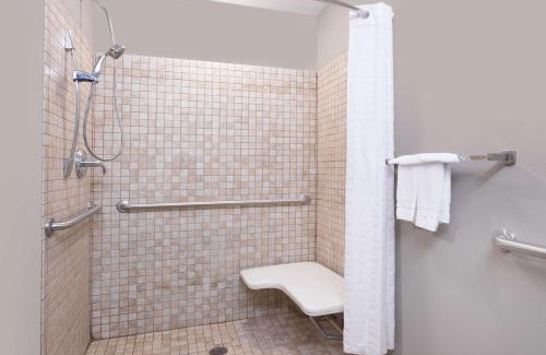 Rainsville Hotel | Super 8 by Wyndham Rainsville