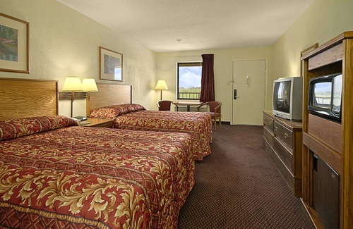 Rayville Hotel | Super 8 by Wyndham Rayville