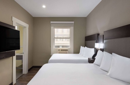 Theater District Hotel | Super 8 by Wyndham San Francisco/Union Square Area