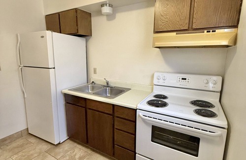 Salina Hotel | Super 8 by Wyndham Salina/Scenic Hills Area