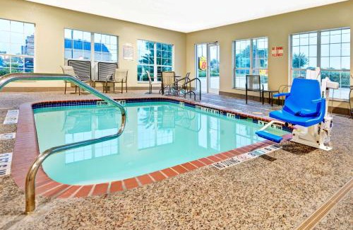 San Antonio Hotel | Super 8 by Wyndham San Antonio/Alamodome Area