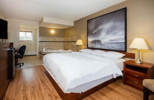 Smoky Lake Hotel | Super 8 by Wyndham Smoky Lake