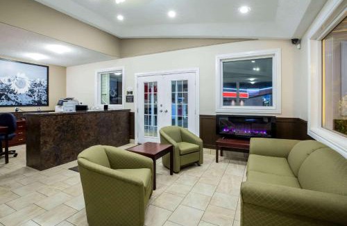 Smoky Lake Hotel | Super 8 by Wyndham Smoky Lake