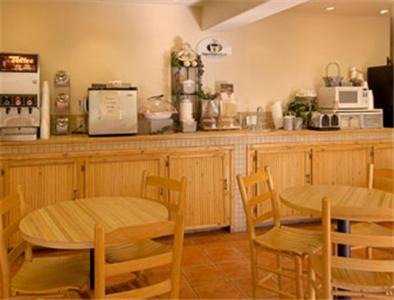 Polvadera Hotel | Super 8 by Wyndham Socorro
