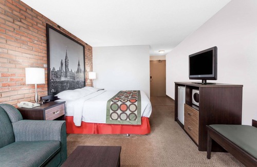 Sudbury Hotel | Super 8 by Wyndham Sudbury ON
