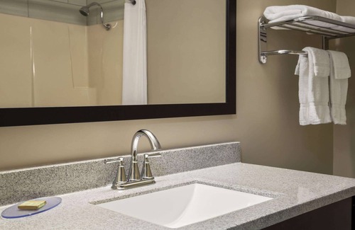 Timmins Hotel | Super 8 by Wyndham Timmins ON