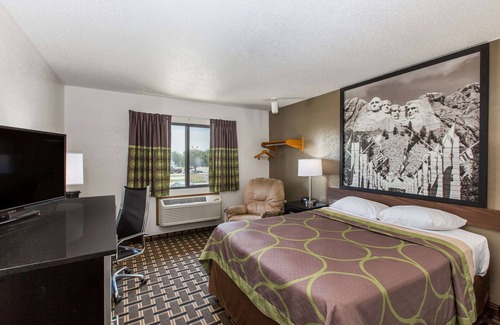 Wayne Hotel | Super 8 by Wyndham Wayne