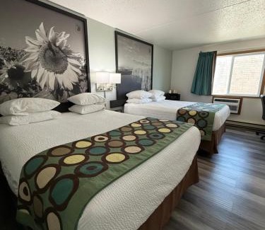 West Fargo Hotel | Super 8 by Wyndham West Fargo Main Ave ND