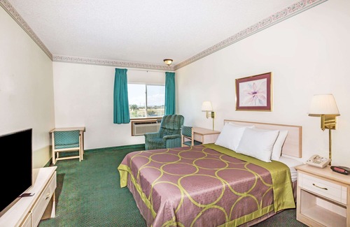 Willcox Hotel | Super 8 by Wyndham Willcox