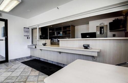 Woods Cross Hotel | Super 8 by Wyndham Woods Cross - Salt Lake City North