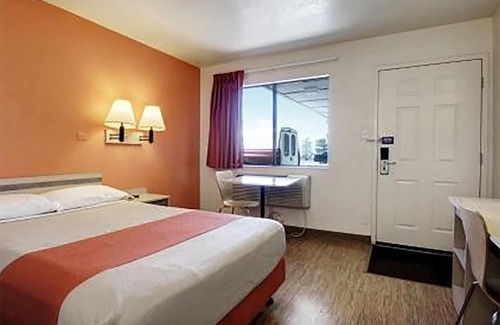 Woods Cross Hotel | Super 8 by Wyndham Woods Cross/Salt Lake City North