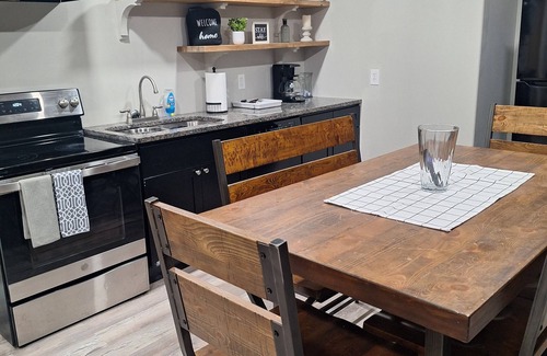 Normal House | SUPER BOWL READY! Spacious 7-bedroom house in the Rocket City!