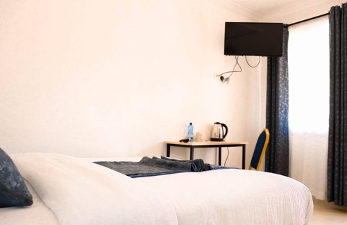 Naivasha Bed & Breakfast | Super brand new Facility with excellent service!