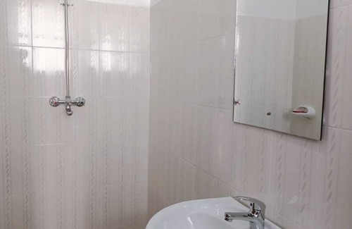 Naivasha Bed & Breakfast | Super brand new Facility with excellent service!