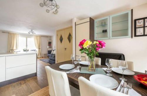 Farringdon Apartment | Super Central beautiful Three Bedroom