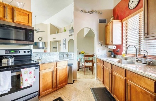 Central Scottsdale Condo | Super Central Scottsdale Location, 2-Bedroom 2-Bath 2 Balcony, Cozy Corner Condo