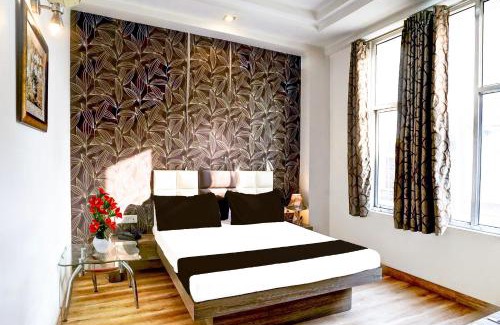 Sindhi Camp Hotel | Super Collection O Banipark Formerly Arena Villas