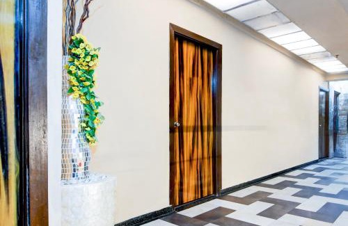Ballygunge Hotel | Super Collection O Circus Avenue Road Formerly Hotel Rockstar