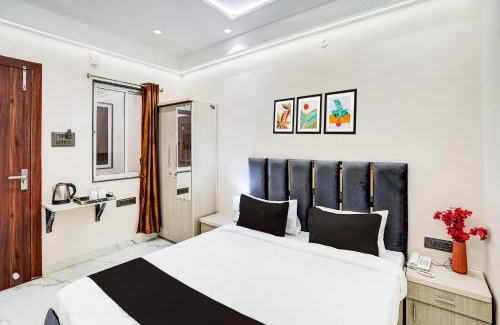 Indore Hotel | Super Collection O Ganeshpuri Indore