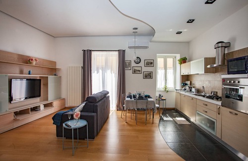 Pozzuoli House | Super comfortable and elegant holiday home