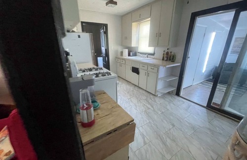 Wichita House | Super Comfy - 3BR - Darts/Poker Table - Coffee