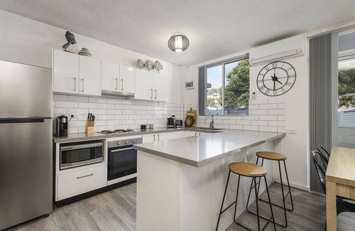 Crescent Head Apartment | SUPER CONVENIENT SUNNY APARTMENT