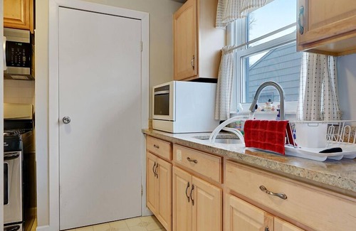 Ferndale House | Super Cute & Cool Home of Yours in Ferndale, MI
