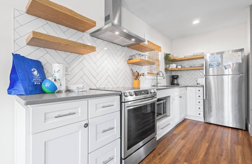 Gulf Shores House | SUPER CUTE, DOG FRIENDLY, CONVENIENT TO THE BEACH!