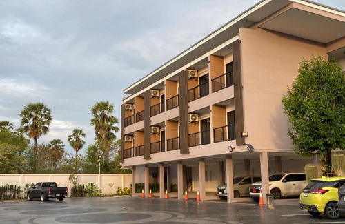 Phetchaburi Hotel | Super Highway Hotel