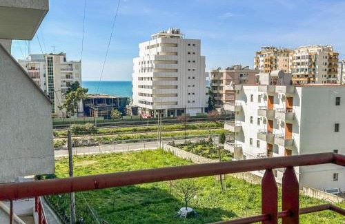 Shkembi i Kavajes Apartment | Super Holiday 586