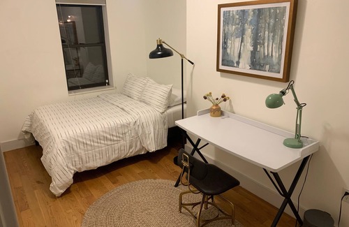 Bushwick Apartment | Super Hosted Brooklyn Flat near the L Train