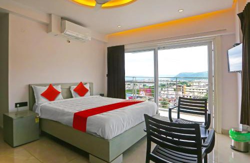 Visakhapatnam Hotel | Super Hotel O Botcha Convection