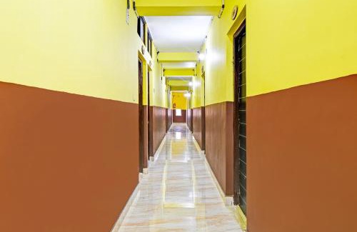 Khattalwada Hotel | Super Hotel O Kabardanga More Kolkata Formerly Royal Crown Banquet